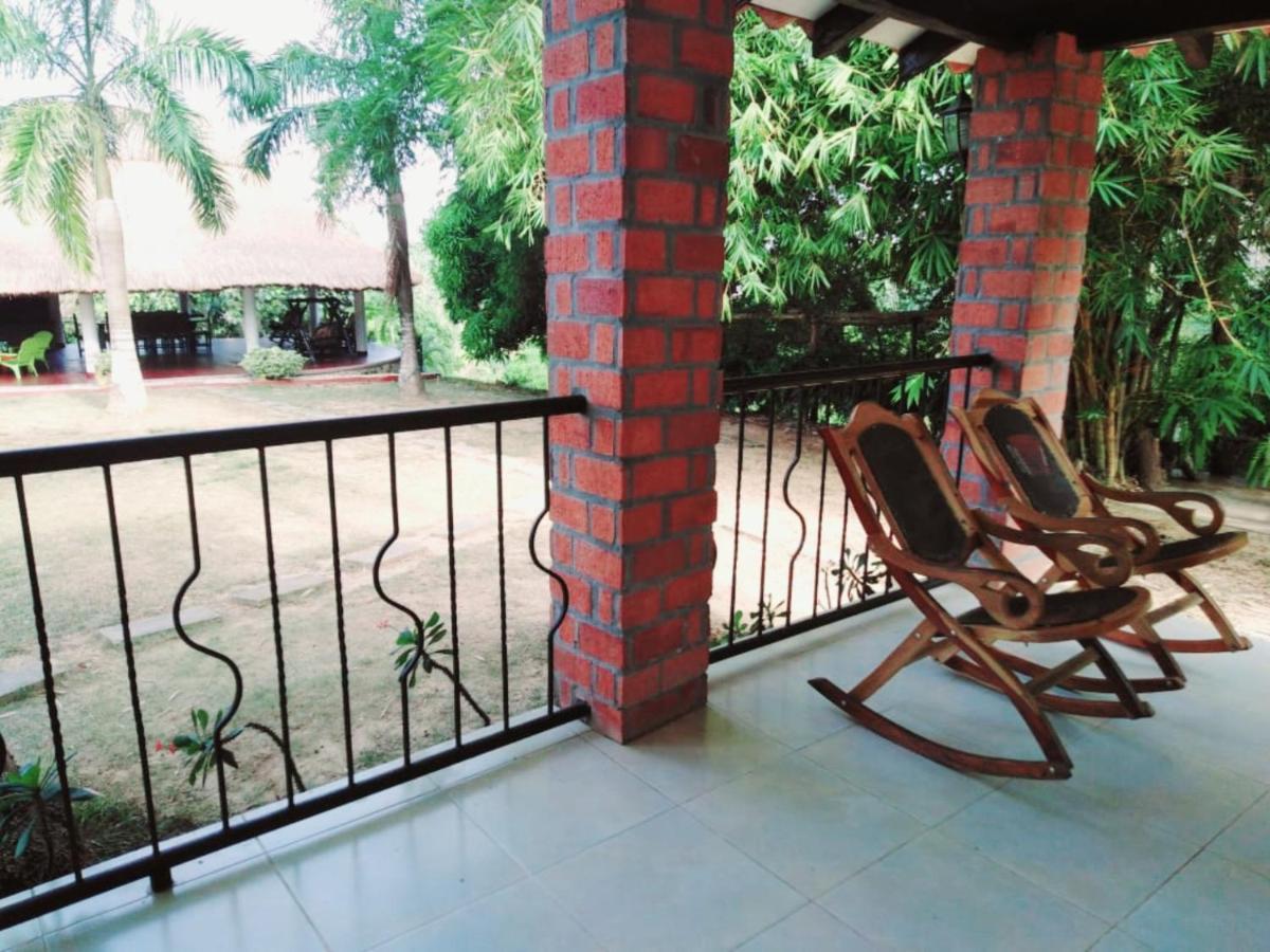 Casa Campo Emaus Caucasia Екстериор снимка