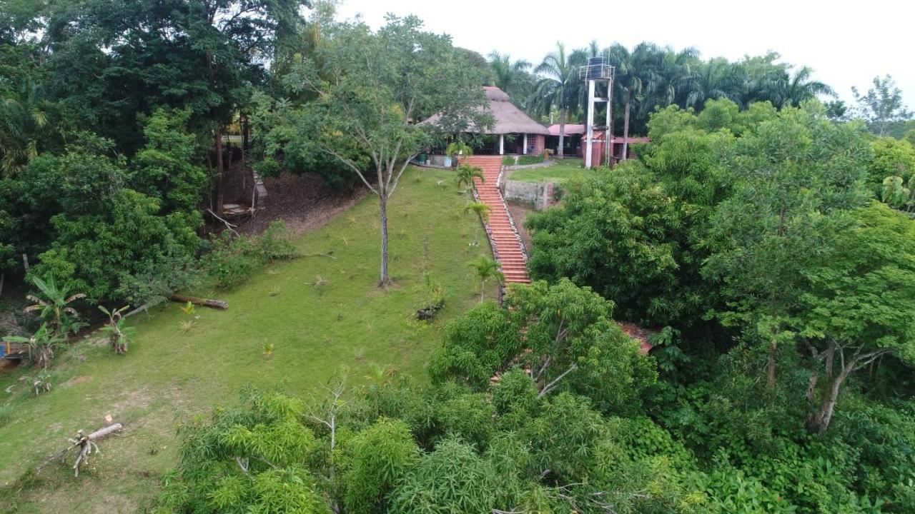 Casa Campo Emaus Caucasia Екстериор снимка